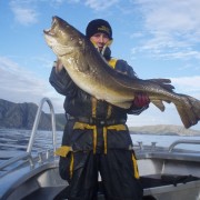 team poseidon i söröya - 2011 med en torsk över 15 kg i fisketidningen